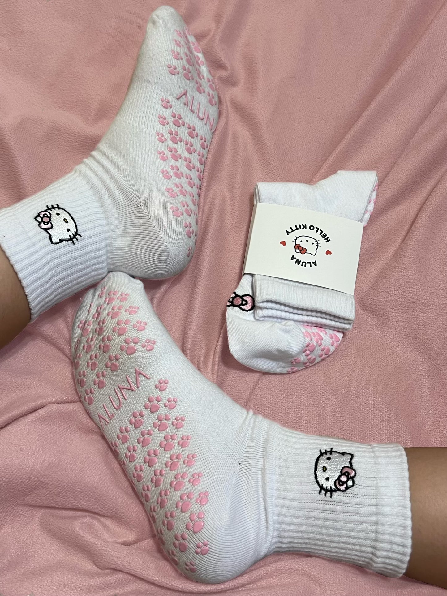 Aluna Socks x Hello Kitty - Purrfect in Pink Sock